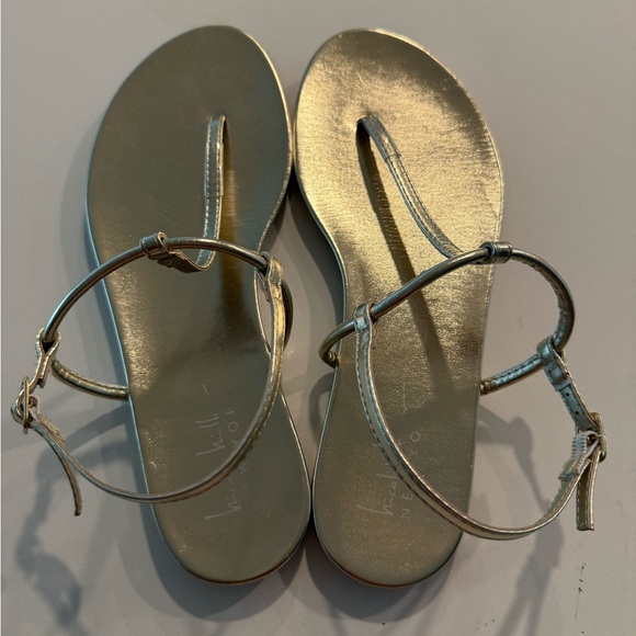 Nicole Miller Gold Sandals - Picture 4 of 12